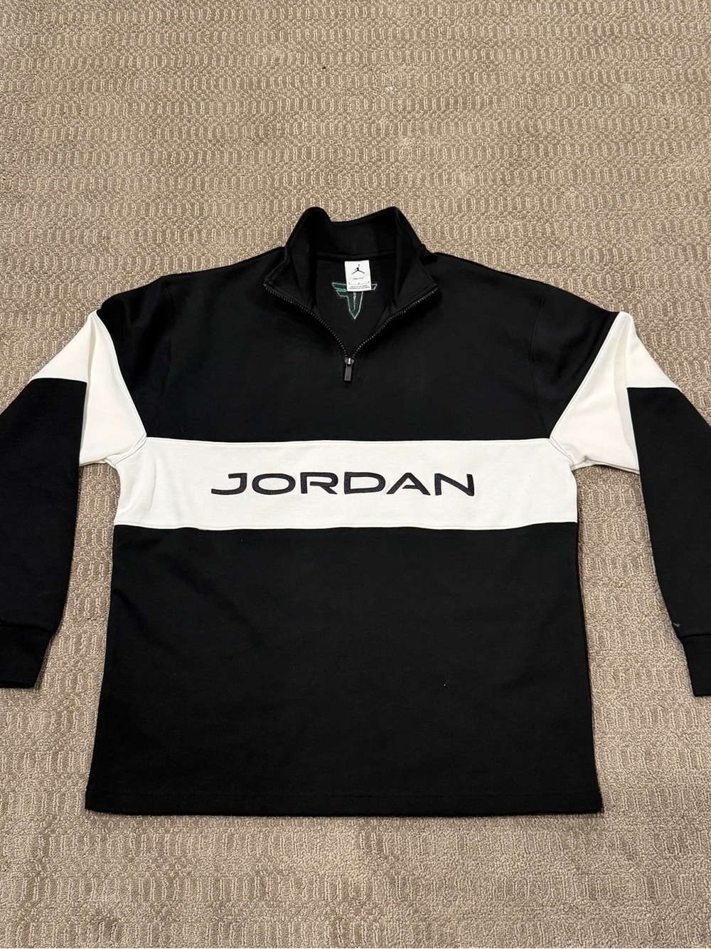 Jordan Men’s Black and White Quarter-Zip Pullover Sweater Mens M